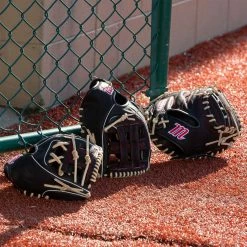 Marucci Acadia M Type 220C1 32" Baseball Catcher's Mitt: MFGACM220C1-BK/CM 11 Marucci Acadia M Type 220C1 32" Baseball Catcher's Mitt: MFGACM220C1-BK/CM -Diamond Sport Gear Online Shop MFGACM 1 76188.1623086335