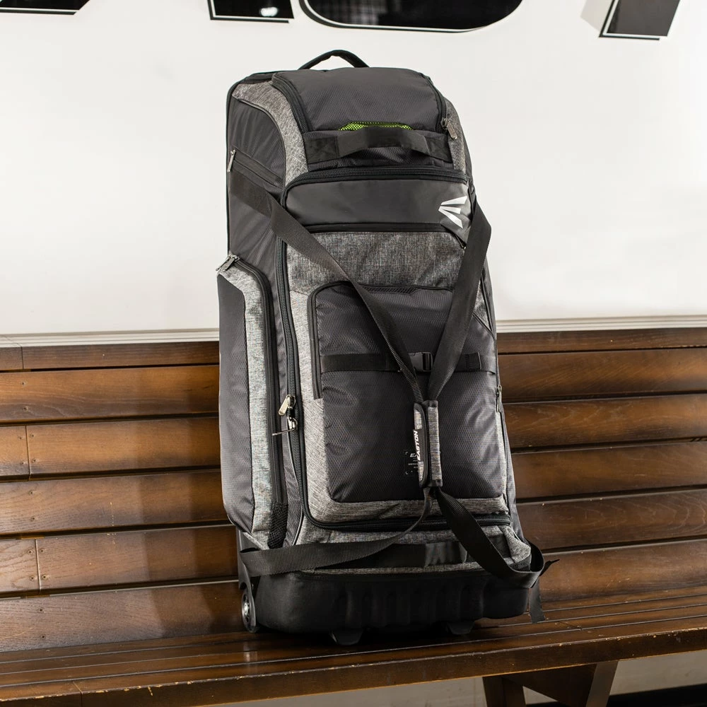 Easton Tank Pro Wheeled Player/Catcher's Bag: 8072679 5 Easton Tank Pro Wheeled Player/Catcher's Bag: 8072679 - Image 3